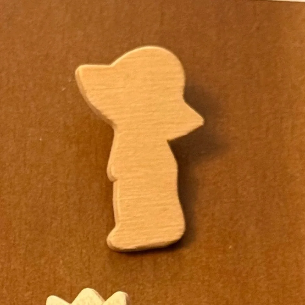 Vintage Handmade Wood Pushpins Set of 5 Teddy Bear Tulip Bow Duck Sunhat Tacks